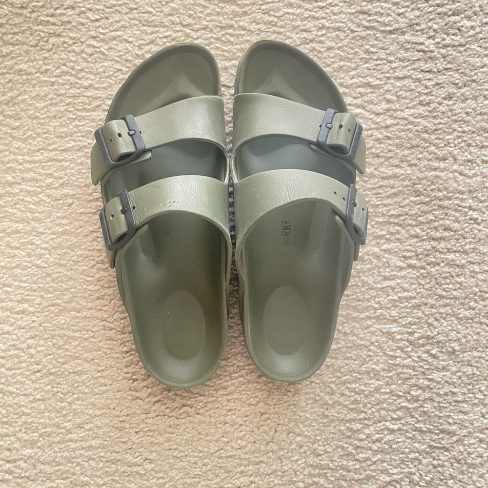 Birkenstock Arizona Essential Slides Olive Green
